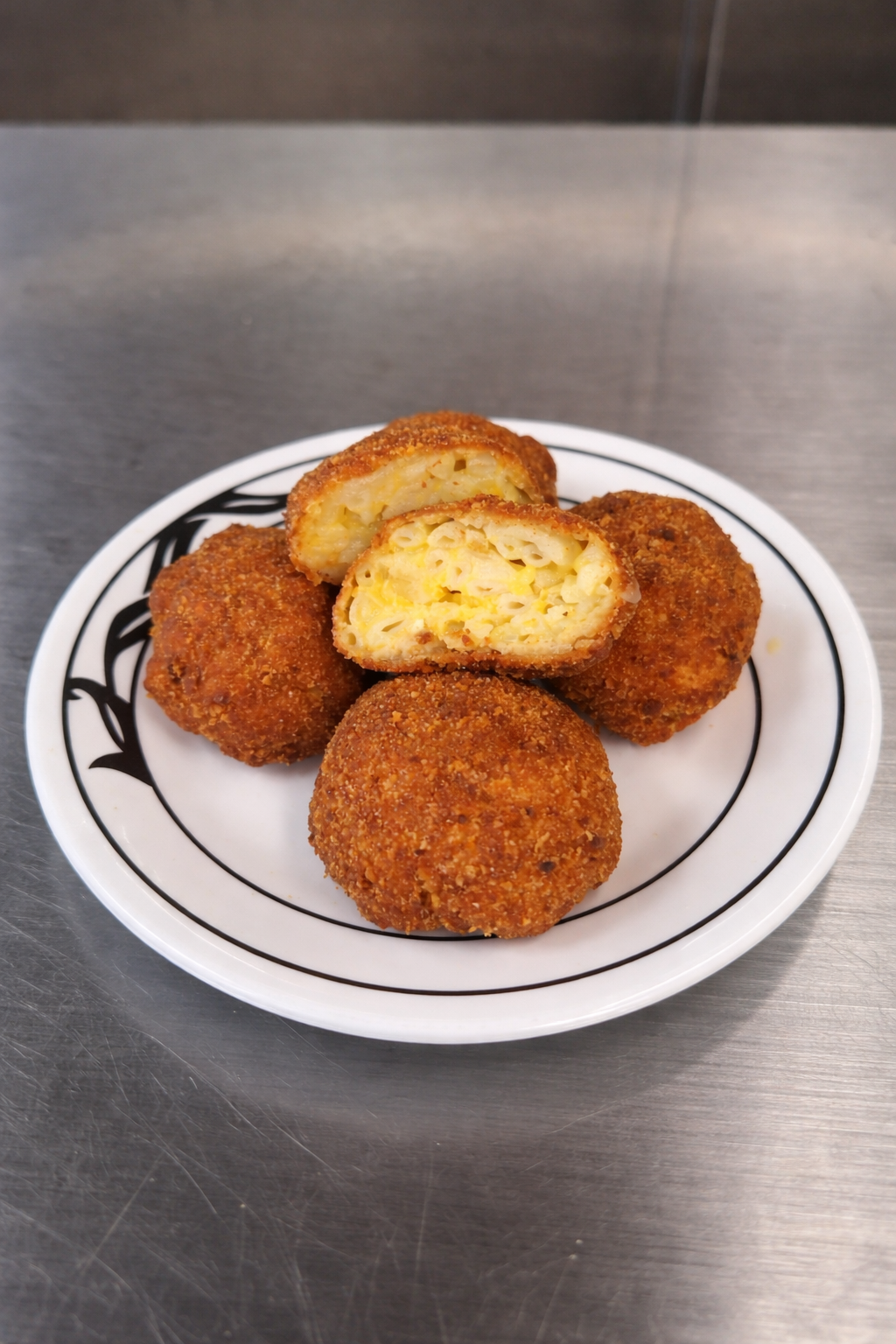 Fried Mac and Cheese Bombs